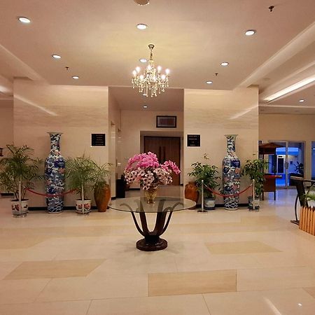 Brits Hotel Pangkalanbuun Exterior photo