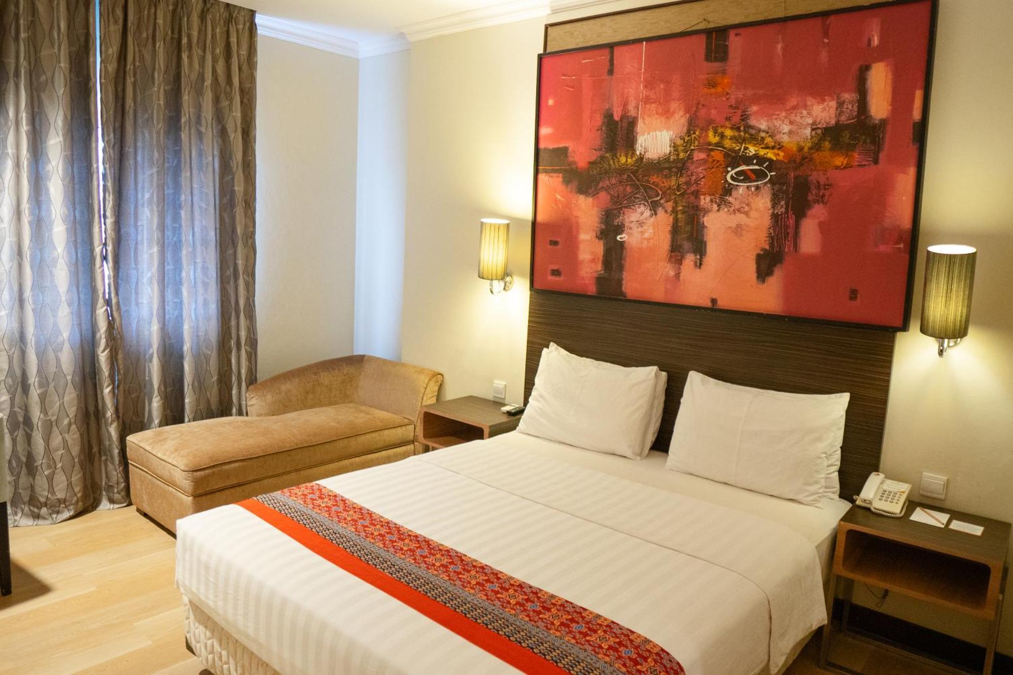 Brits Hotel Pangkalanbuun Exterior photo